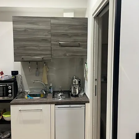 Residenza Cristforo Colombo מלון דירות קרוטונה